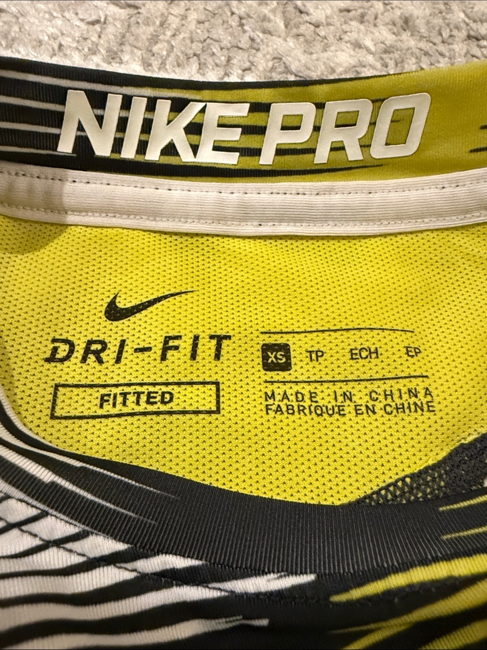 Nike Pro Dri-Fit Fitted Top - Yellow & Black